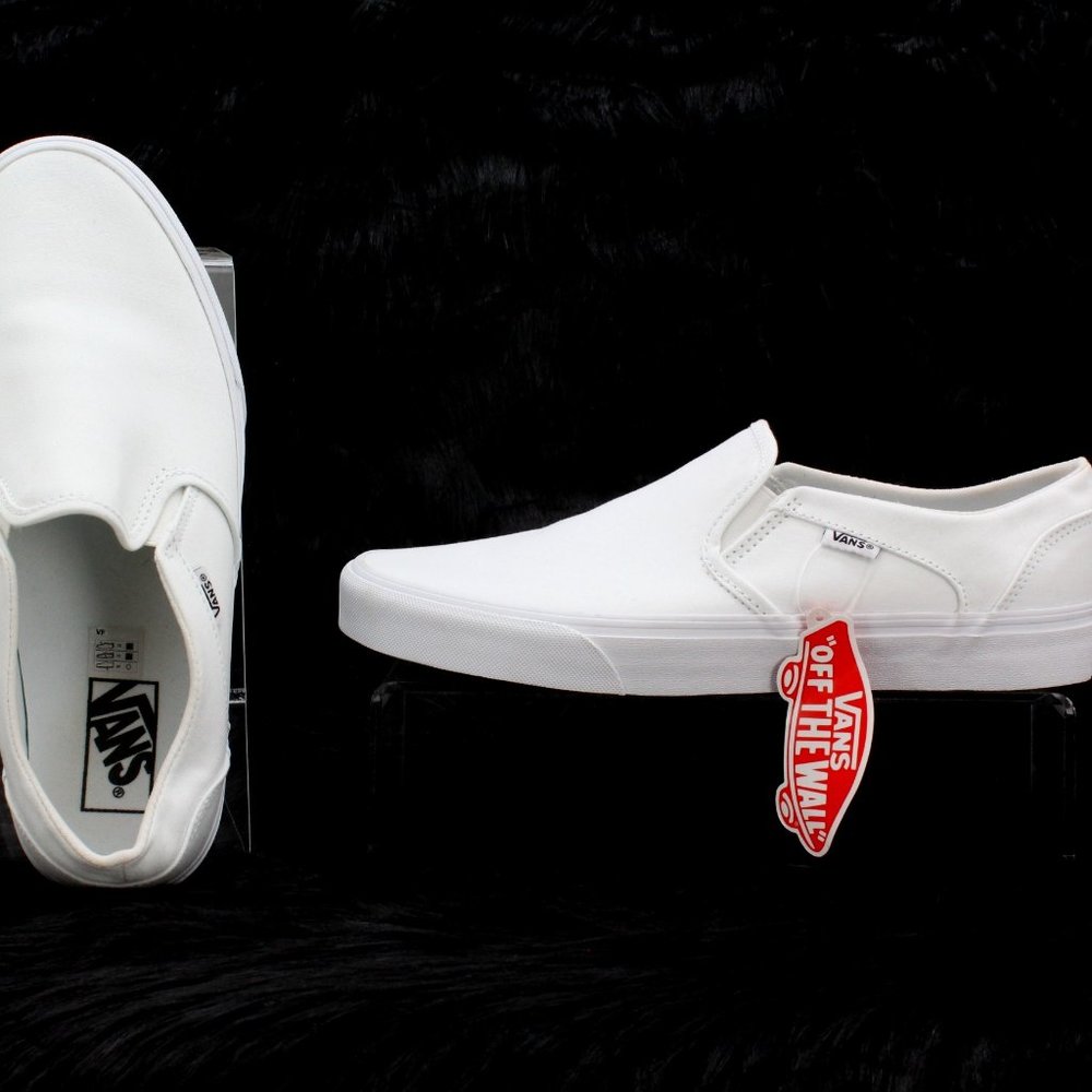 VANS Women's ASHER (True White) 11 M Width *NWT*